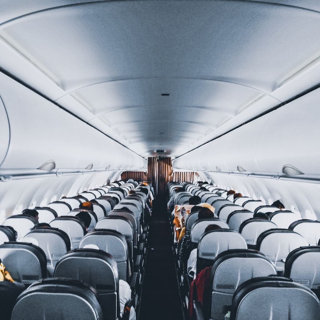 Lee más sobre el artículo Cómo recuperar el suplemento abonado por subir equipaje de mano a un avión